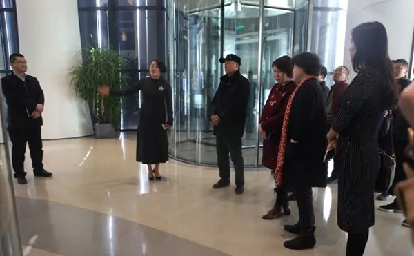 安防企業家一行參觀OBE