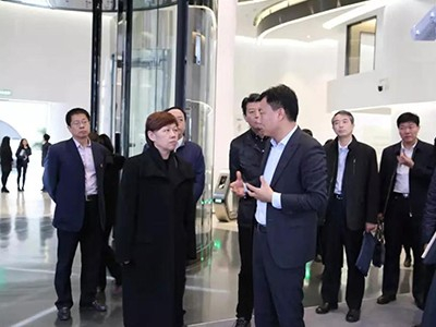 北京市委常委、統(tǒng)戰(zhàn)部部長齊靜一行蒞臨OBE科技集團(tuán)調(diào)研考察