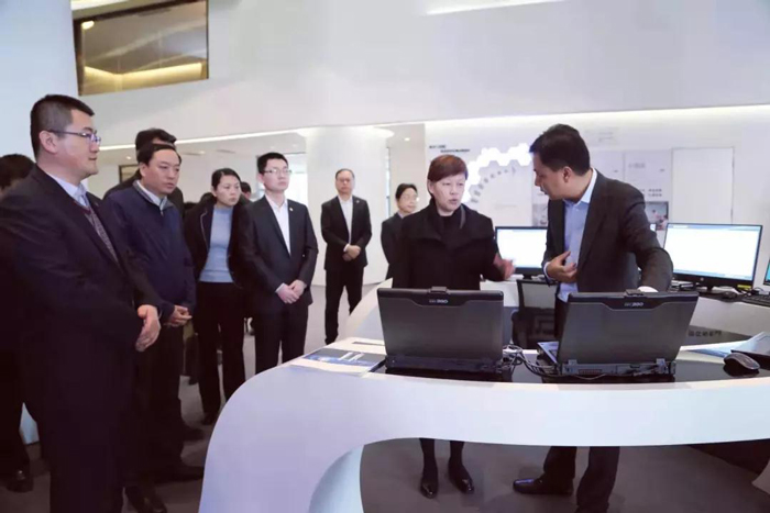 齊靜部長考察OBE科技集團