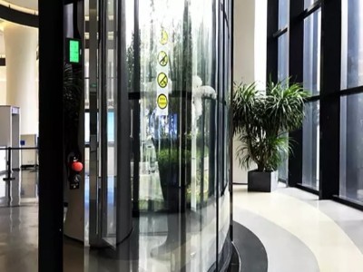 OBE自動旋轉(zhuǎn)門專家教你如何避免“門咬人”